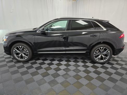 Used 2025 Audi Q8 Premium Plus w/ Premium Plus Package image 3