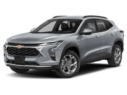 Used 2025 Chevrolet Trax LT