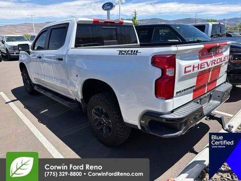 Used 2021 Chevrolet Silverado 1500 LT Trail Boss w/ Convenience Package II AWD/4WD image 4