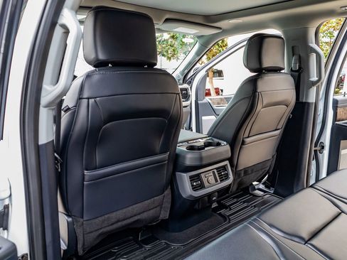 Used 2024 Ford F350 Lariat w/ Lariat Ultimate Package image 35