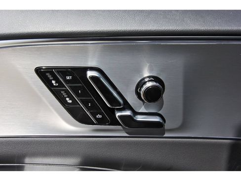 New 2027 Cadillac Lyriq Luxury AWD/4WD image 22