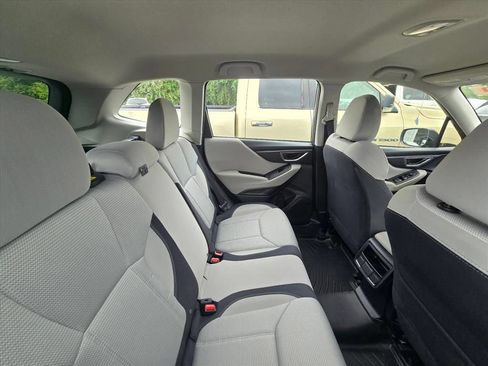 Used 2023 Subaru Forester AWD/4WD image 7