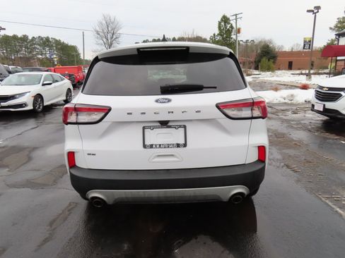 Used 2022 Ford Escape SE w/ Convenience Package image 6