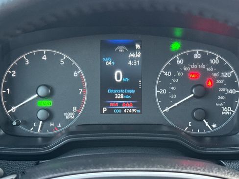 Used 2024 Toyota Corolla Cross SE image 24