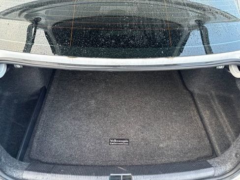 Used 2017 Volkswagen Passat 1.8T R-Line w/ R-Line Lighting Package image 13