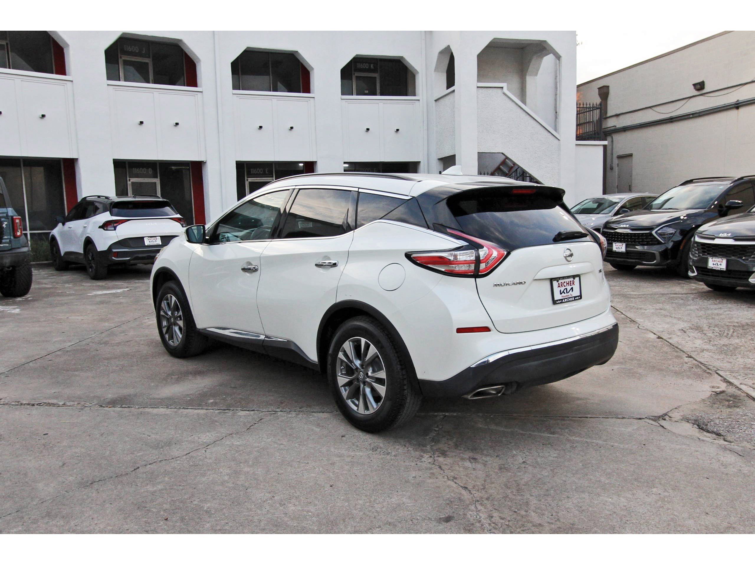 Used 2018 Nissan Murano SV FWD image 5