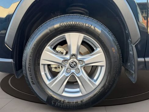 Used 2022 Toyota RAV4 LE AWD/4WD image 7