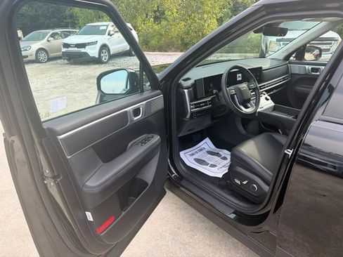 Used 2026 Hyundai Santa Fe SEL FWD image 10
