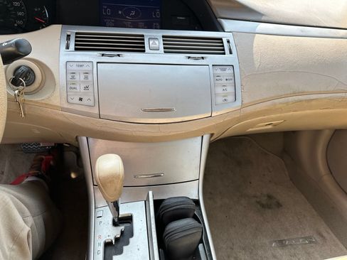 Used 2009 Toyota Avalon XL FWD image 11