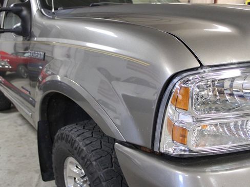 Used 2004 Ford Excursion Limited image 14