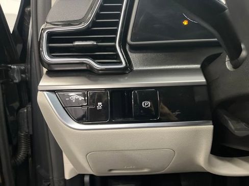 Certified 2023 Kia Sportage EX FWD image 21