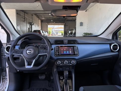 Used 2025 Nissan Versa SV FWD image 32
