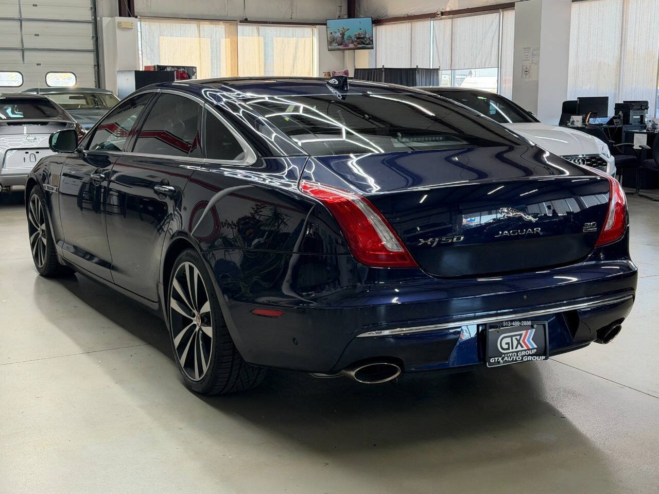Used 2019 Jaguar XJ L Portfolio AWD/4WD image 4