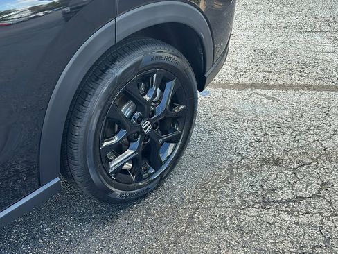 Used 2023 Honda HR-V Sport image 9