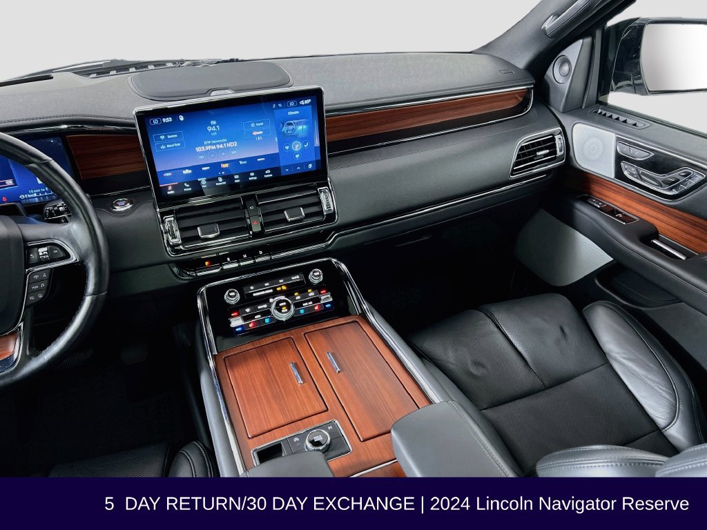 Used 2024 Lincoln Navigator Reserve AWD/4WD image 30
