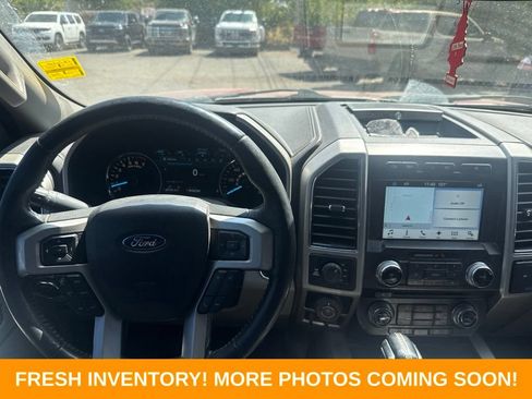 Used 2018 Ford F150 Lariat w/ Equipment Group 502A Luxury AWD/4WD image 8