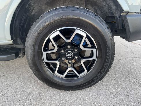 Used 2023 Ford Bronco Outer Banks image 33