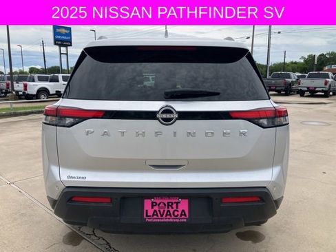 Used 2025 Nissan Pathfinder SV FWD image 6