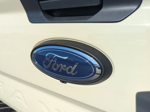 Used 2025 Ford Ranger Lariat w/ Trailer Tow Package image 23