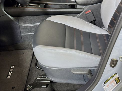 Used 2023 Nissan Kicks SR w/ SR Premium Package image 16