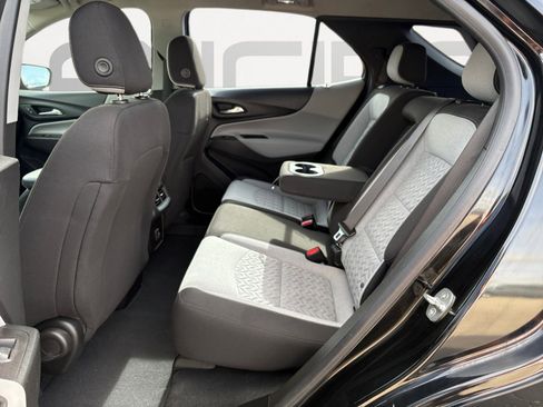 Used 2022 Chevrolet Equinox LS image 21