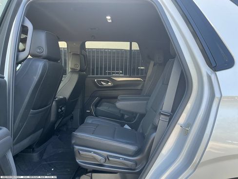 Used 2024 Chevrolet Tahoe RST w/ Luxury Package RWD image 10
