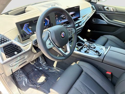 New 2026 BMW ALPINA XB7 AWD/4WD image 26