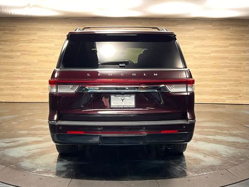 Used 2023 Lincoln Navigator Reserve image 13