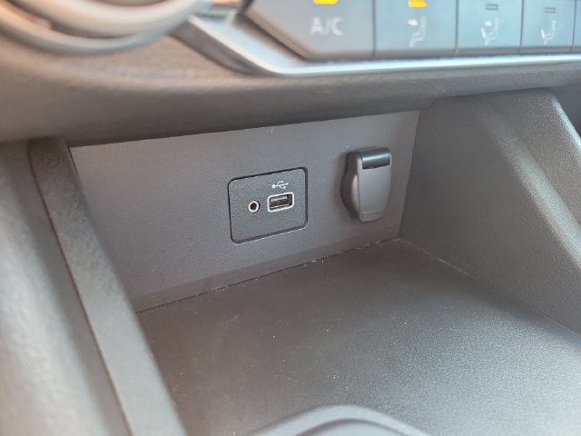 Certified 2023 Nissan Sentra S FWD image 29