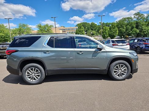 Used 2023 Chevrolet Traverse LT AWD/4WD image 7