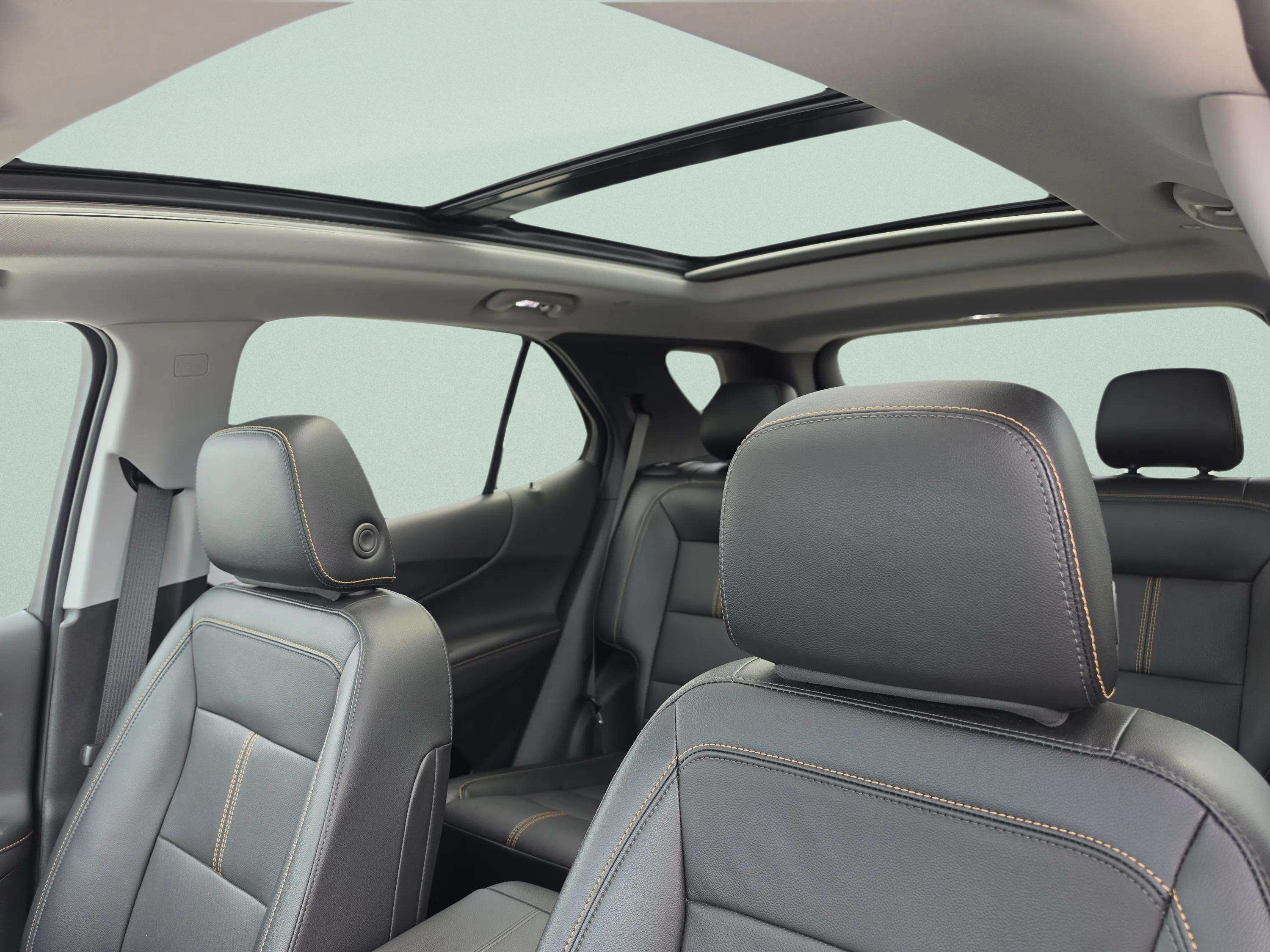 Used 2024 Chevrolet Equinox Premier FWD image 27