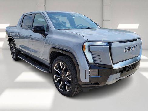 New 2025 GMC Sierra EV Denali AWD/4WD image 3