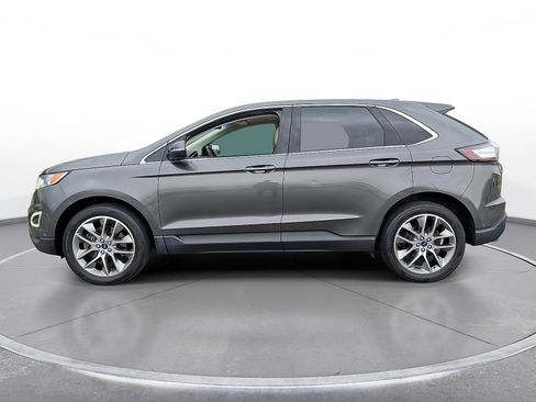 Used 2018 Ford Edge Titanium w/ Equipment Group 302A AWD/4WD image 5