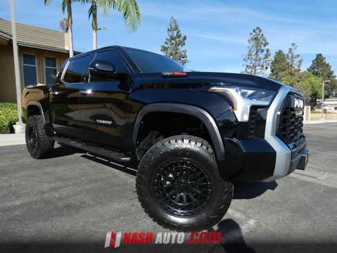 Used 2024 Toyota Tundra Limited w/ Power Package AWD/4WD image 5