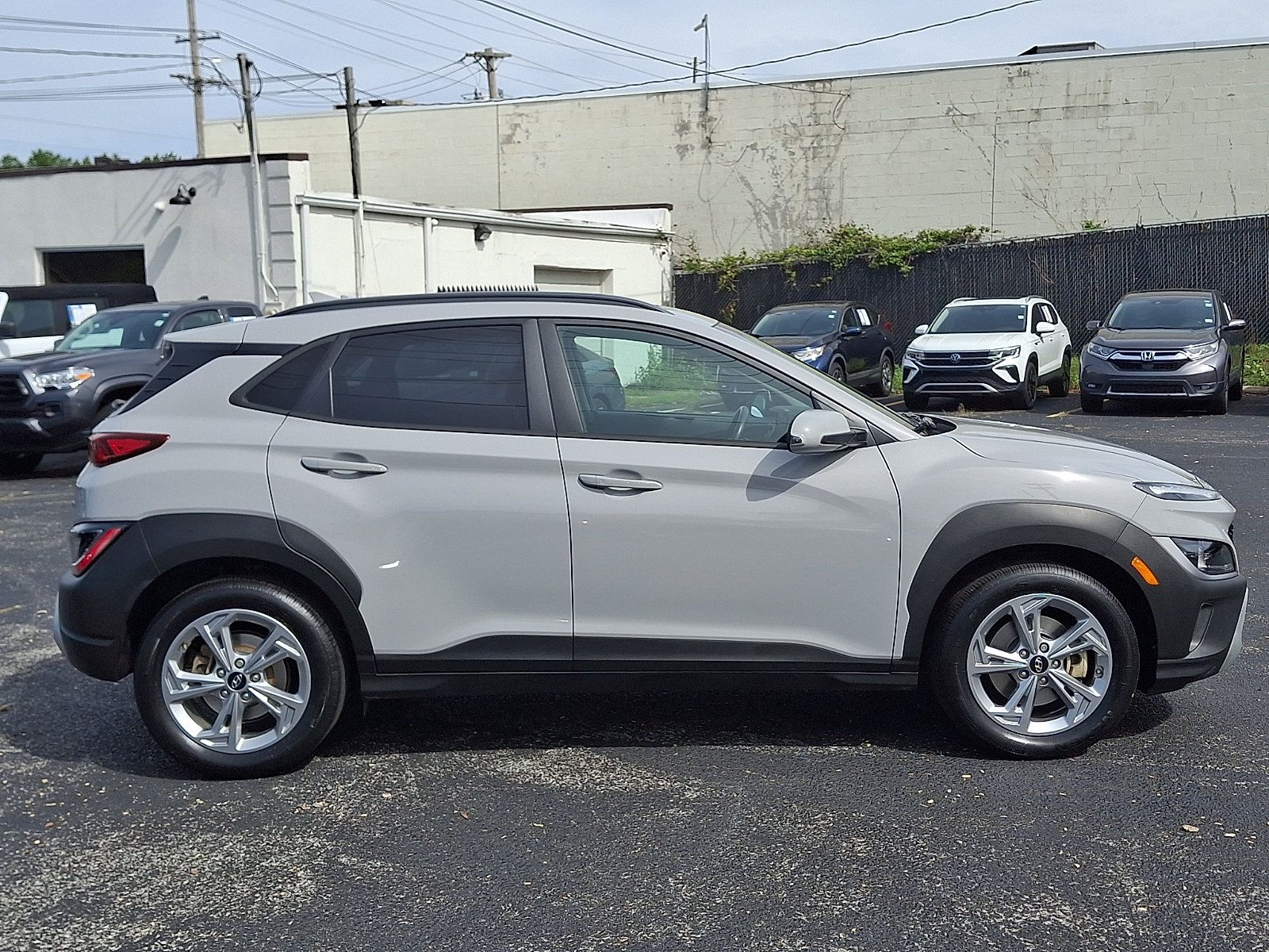 Certified 2023 Hyundai Kona SEL w/ Convenience Package AWD/4WD image 7