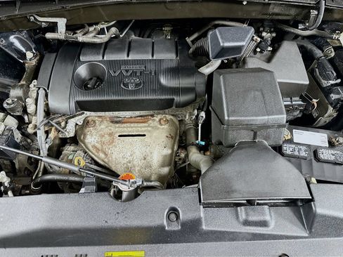 Used 2017 Toyota Highlander LE FWD image 30