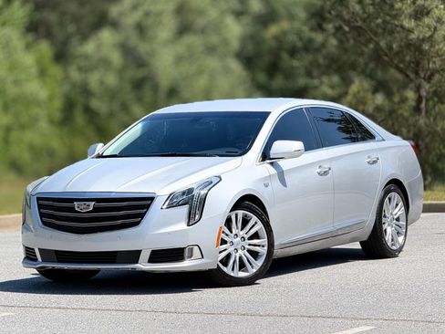 Used 2019 Cadillac XTS Luxury FWD image 8