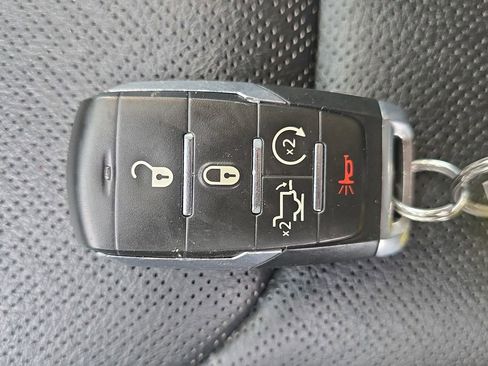 Used 2023 RAM 1500 Laramie AWD/4WD image 36