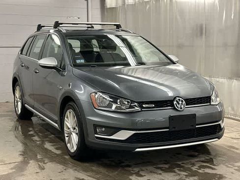 Used 2017 Volkswagen Golf Alltrack SE image 21