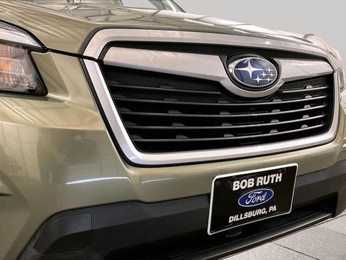 Used 2019 Subaru Forester Premium w/ All-Weather Package AWD/4WD image 29