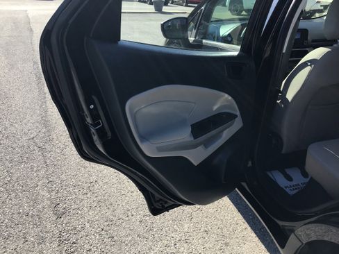 Used 2018 Ford EcoSport S image 10