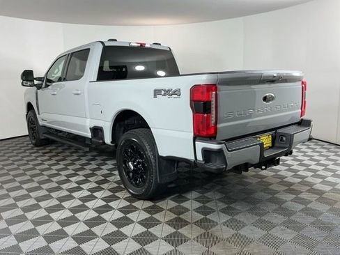 Used 2025 Ford F350 Lariat w/ Black Appearance Package image 6