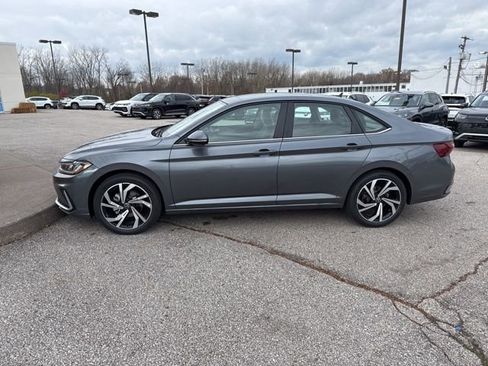 New 2026 Volkswagen Jetta SEL image 11