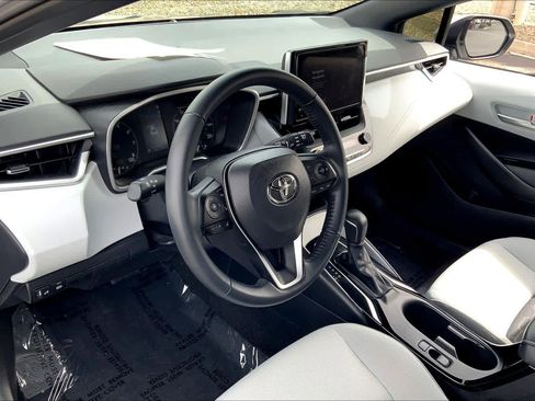 Certified 2025 Toyota Corolla SE image 15