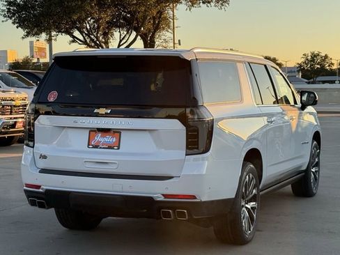 New 2026 Chevrolet Suburban High Country image 4
