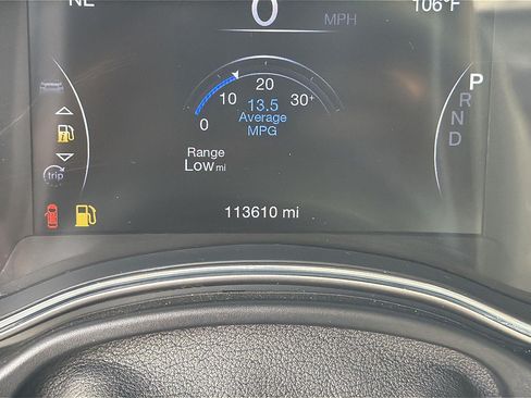 Used 2018 Jeep Grand Cherokee Limited AWD/4WD image 11