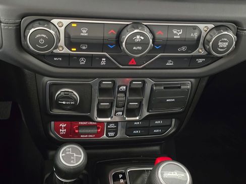 New 2026 Jeep Gladiator Rubicon image 23