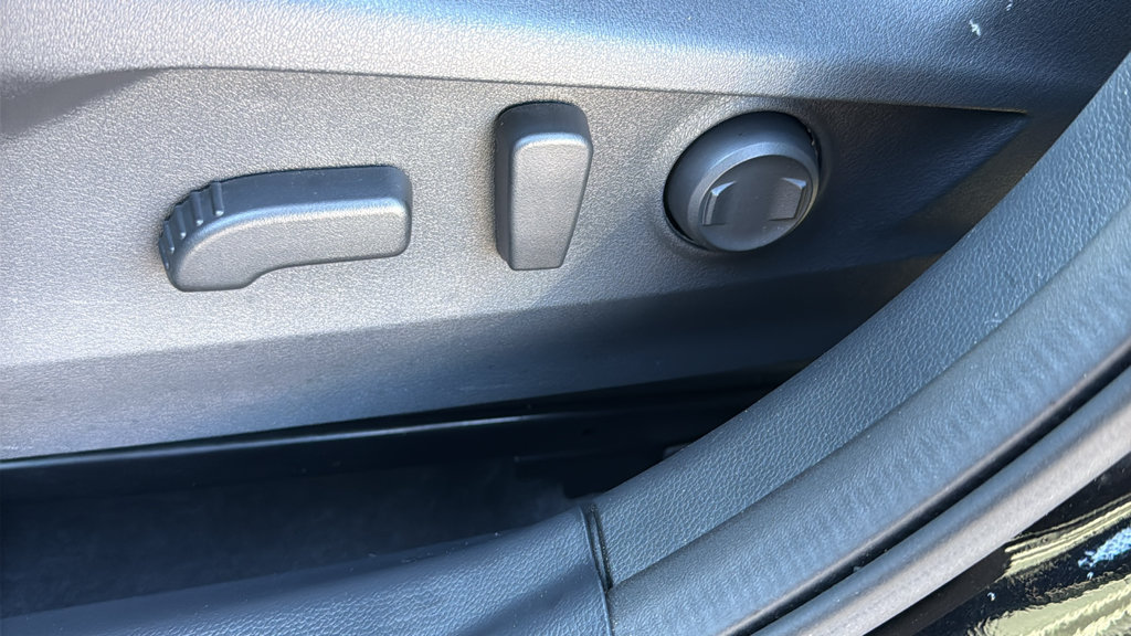 Certified 2025 Subaru Legacy Premium AWD/4WD image 11