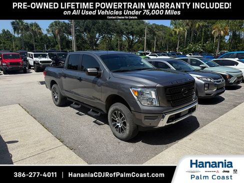 Used 2021 Nissan Titan SV w/ SV Convenience Package AWD/4WD image 2