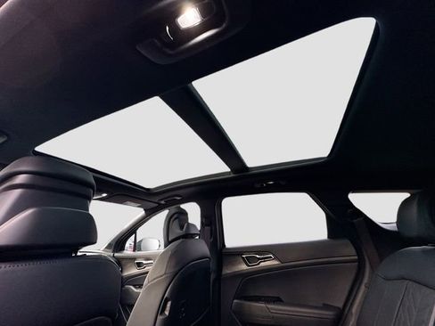 Used 2025 Kia Sportage X-Line image 25